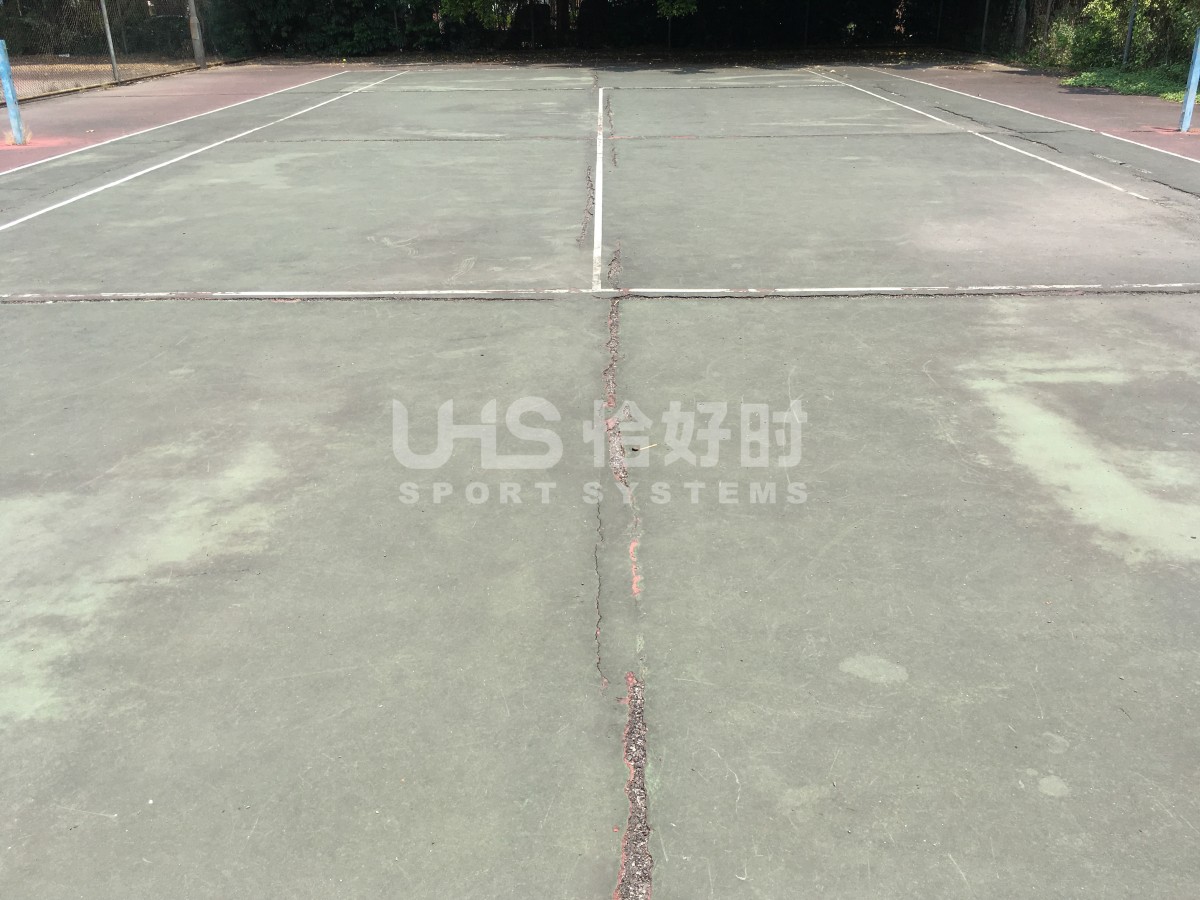 丙烯酸網(wǎng)球場(chǎng)開(kāi)裂怎么處理？如何預(yù)防丙烯酸網(wǎng)球場(chǎng)開(kāi)裂？